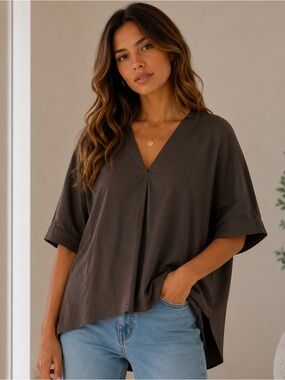 Sincerely Ours Brown Oversized V-Neck Blouse Size Medium Dolman Sleeve